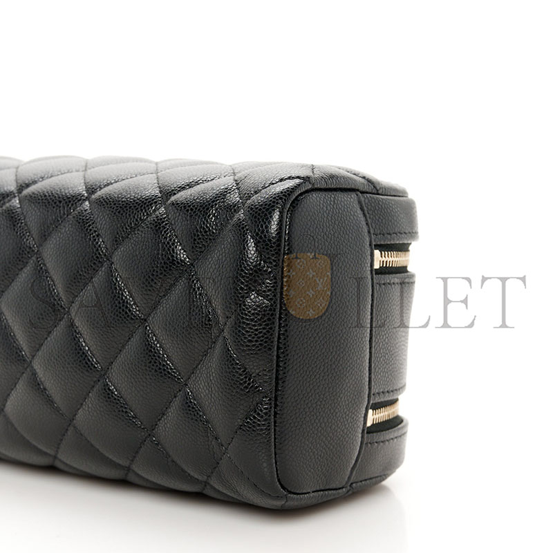 Ch**el caviar quilted toiletry case with chain black (18*10*10cm)